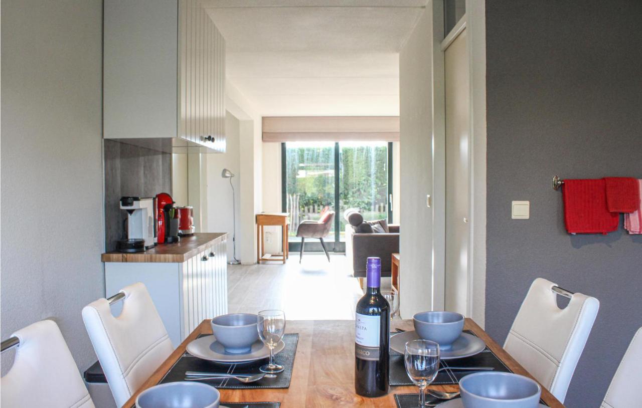 Stunning Home In Breskens With Kitchen Extérieur photo